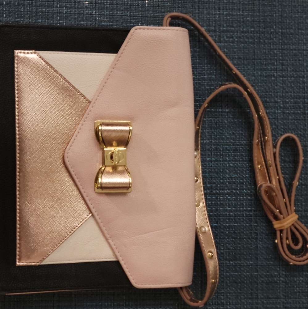 Betsey Johnson Cross Body Clutch Bag